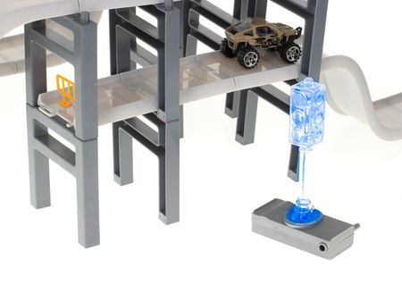 Duży zestaw Parking Garaż wojskowy z samochodami dla dzieci Czołg Helikopter 4 pojazdy