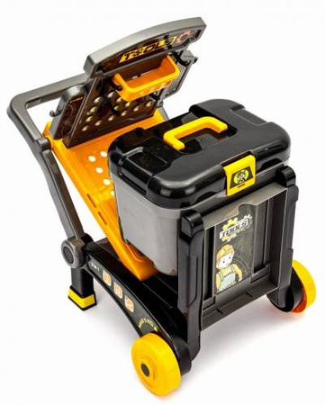 Warsztat naprawczy z narzędziami i walizką małego majsterkowicza