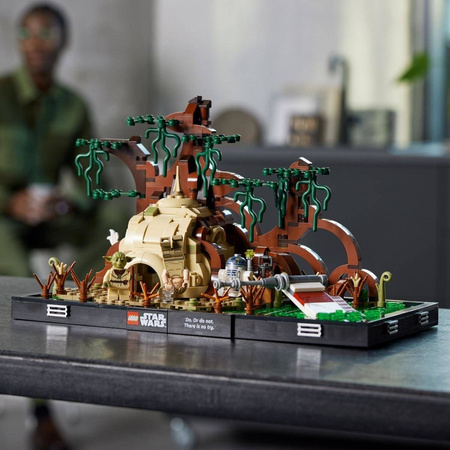 LEGO Star Wars - Szkolenie Jedi na Dagobah 75330