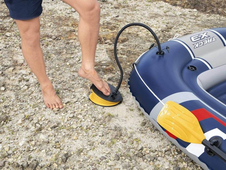 Żółta pompka nożna do materaca pontonu basenu Bestway 23x15 cm 