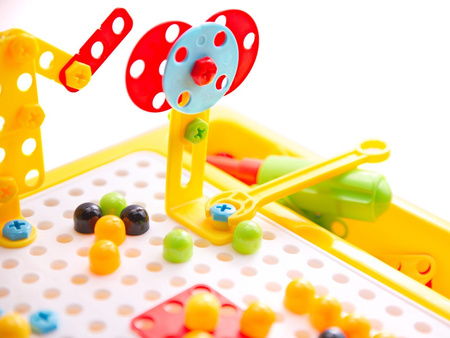 Stolik edukacyjny dla dzieci Puzzle i klocki do układania Wiertarka 296 elementów