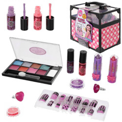 Zestaw małej stylistki kosmetyki dla dzieci kuferek salon piękności