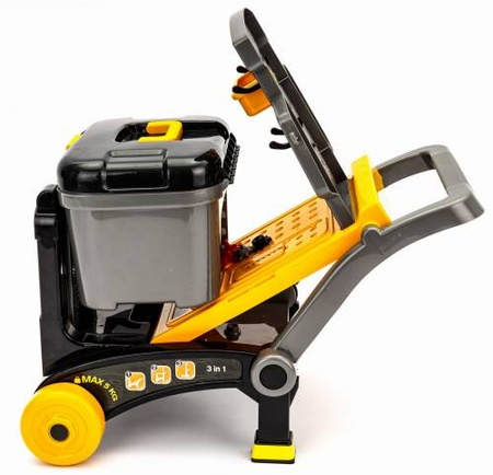 Warsztat naprawczy z narzędziami i walizką małego majsterkowicza