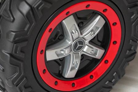 Duży samochód na akumulator dla dzieci auto Mercedes Unimog czerwono-czarny światła LED