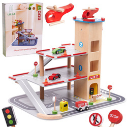 Garaż piętrowy drwniany Parking LULILO z windą