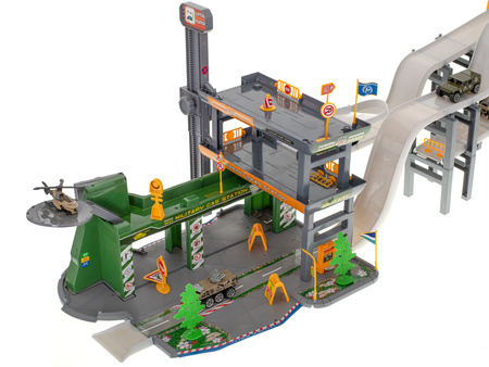 Duży zestaw Parking Garaż wojskowy z samochodami dla dzieci Czołg Helikopter 4 pojazdy