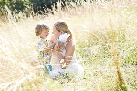 Interaktywny króliczek Alilo Honey Bunny G6 Lampka nocna Odtwarzacz MP3 fioletowy