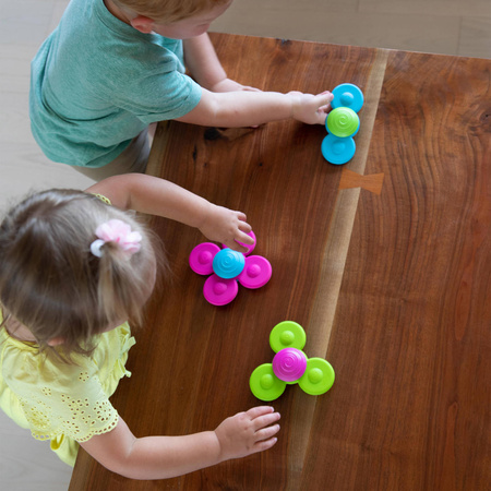 Wirujące Przyssawki Whirly Squigz Zestaw miękkich zabawek dla dzieci Fat Brain Toys FA210-1 