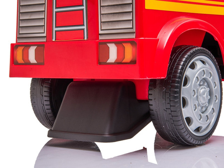 Duży jeździk Samochód dla dzieci Wóz strażacki Interaktywne autko Mercedes czerwony